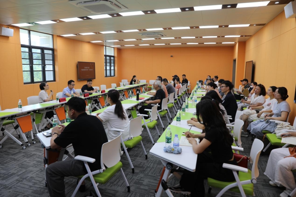 以研促教，思政铸魂｜永乐高131net成功举办  “课程思政教学研究”学术研讨会